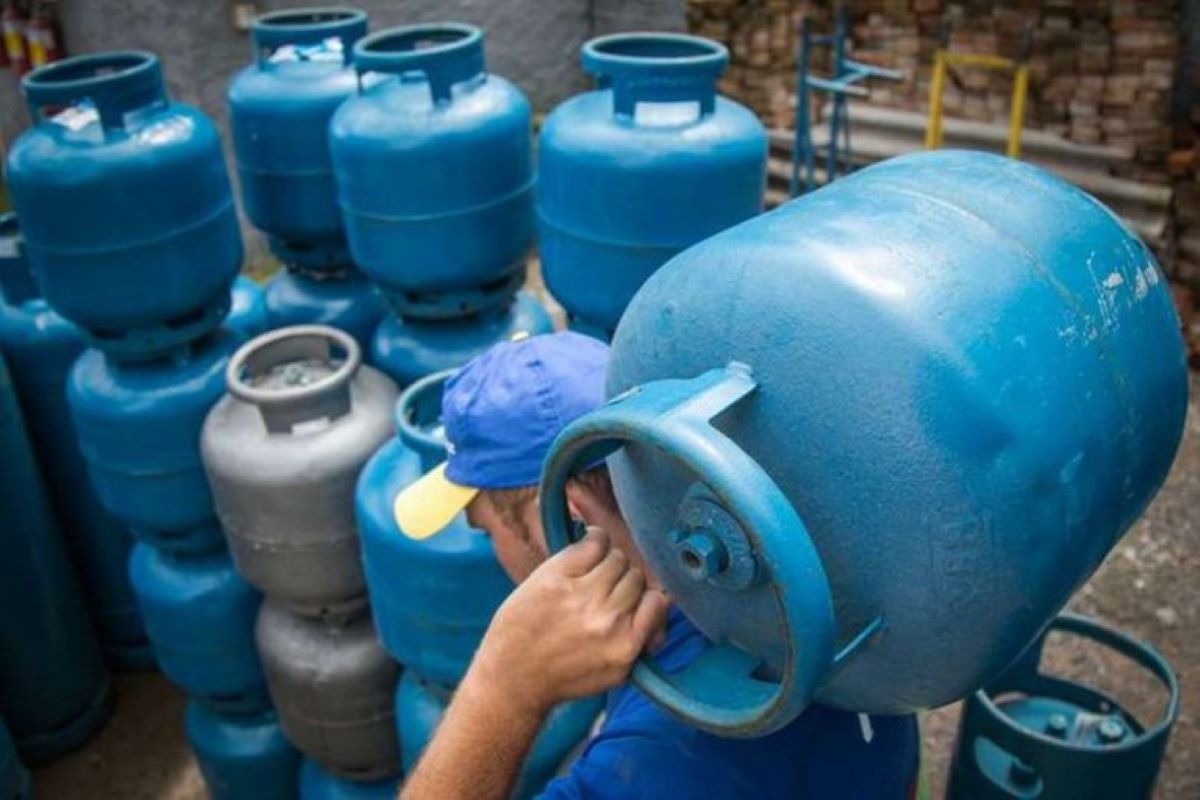 Preço do gás de cozinha caiu em 15 UFs nesta semana