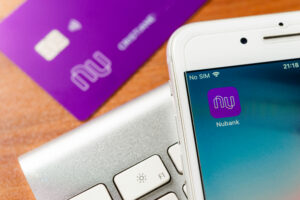 Confirmado! Nubank e Claro firmam parceria para nova operadora móvel