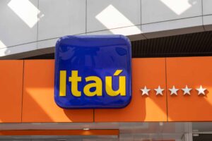 Mais pontos por dólar: Itaú prorroga promoção para usuários do The One