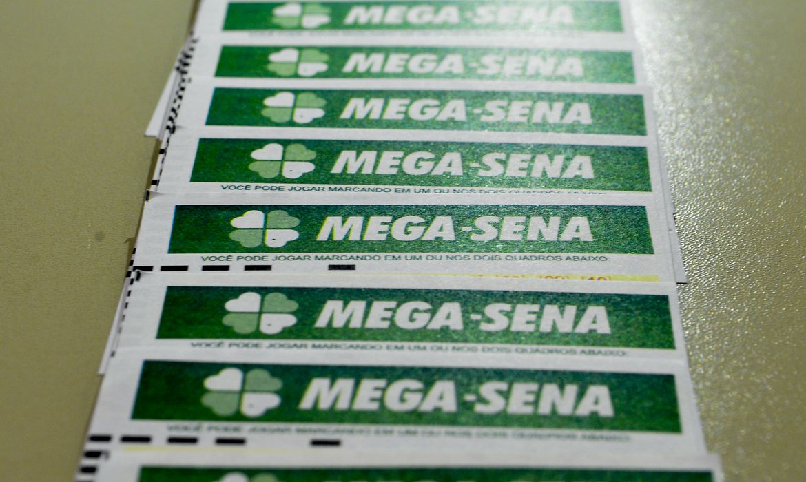 No último concurso da Mega-Sena, 59 jogos fizeram a quina e faturaram R$ 62.041,66, cada